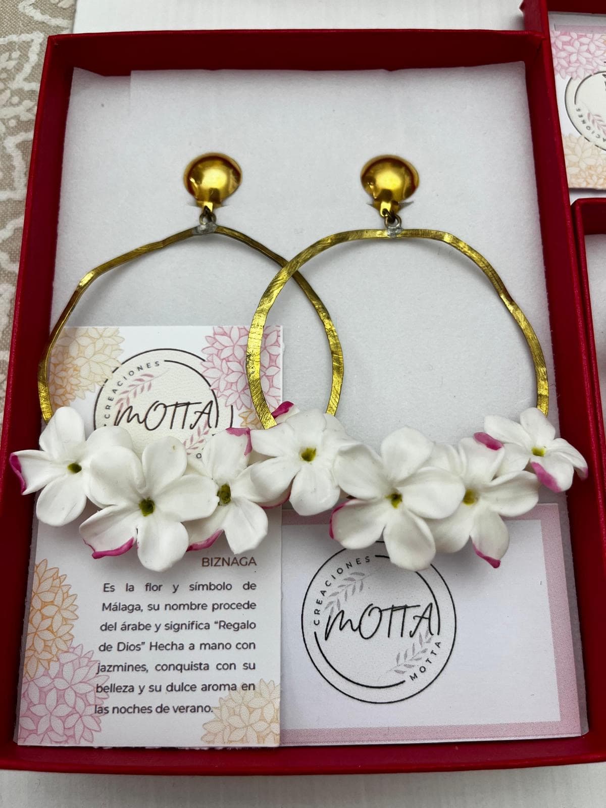 Pendientes de jazmín grades
