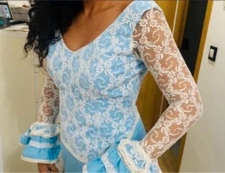 Vestido flamenco azul con encaje blanco. Talla 38. - Foto 1