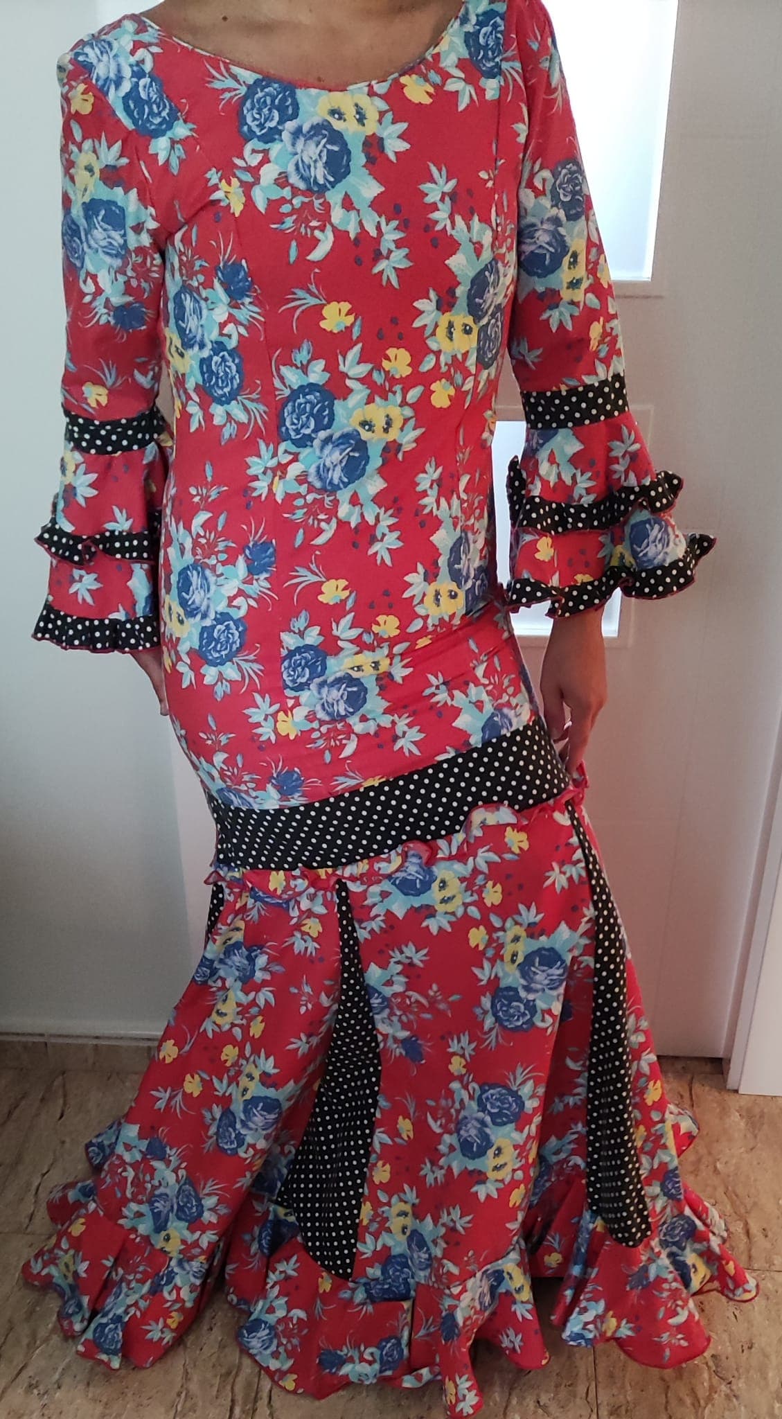 Traje de flamenca coral de nejas - Foto 1